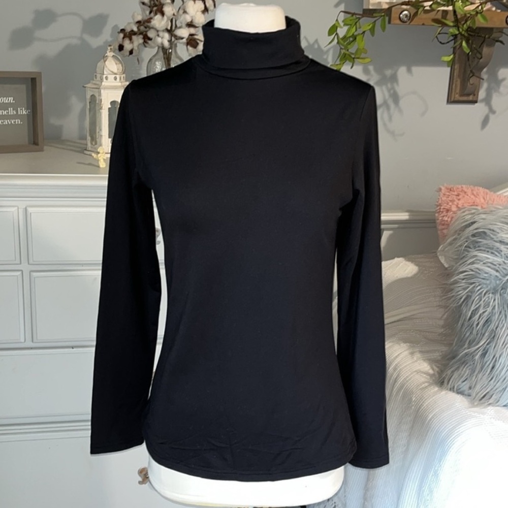 Black Solid Turtleneck Worn once - Picture 4 of 7